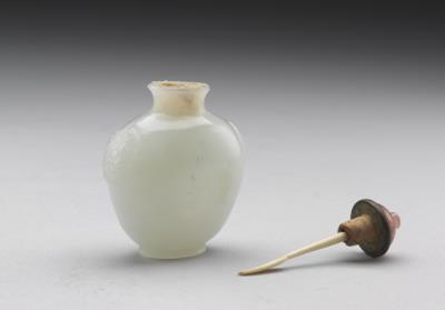 图片[3]-Opaque white glass snuff bottle with a beast-head shoulder-ring design, 18th-19th century, Qing dynasty-China Archive